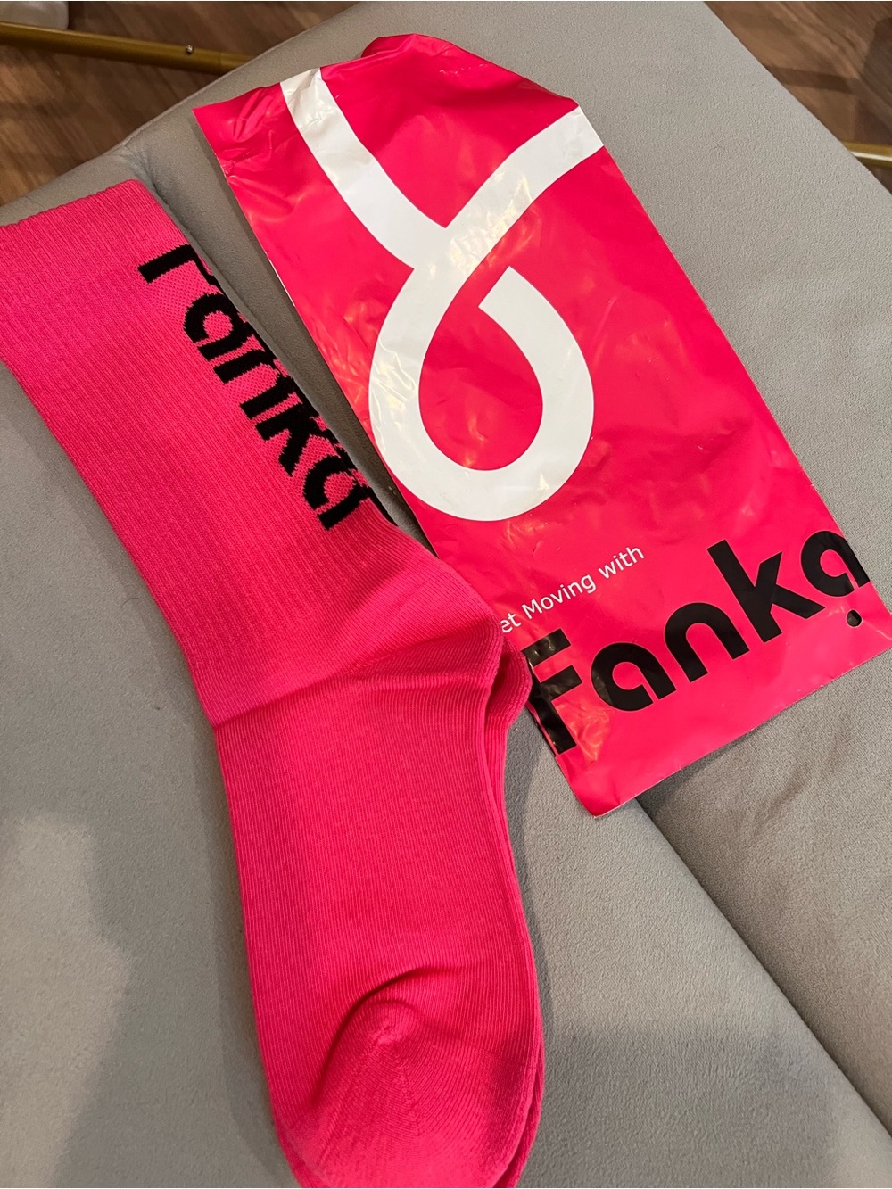 Fanka Crew Socks in Hot Pink - Logo Detail
